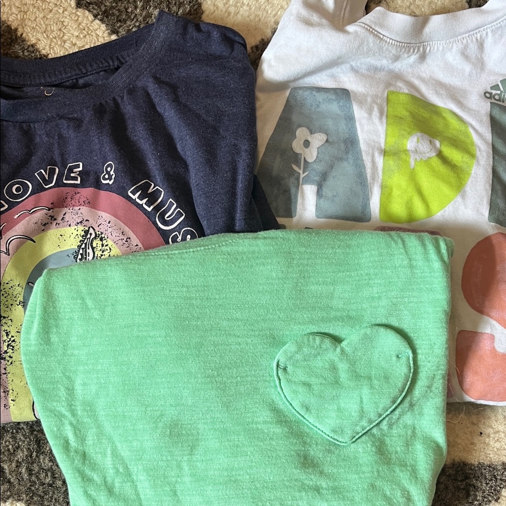 Bundle of 3 long sleeve t-shirts